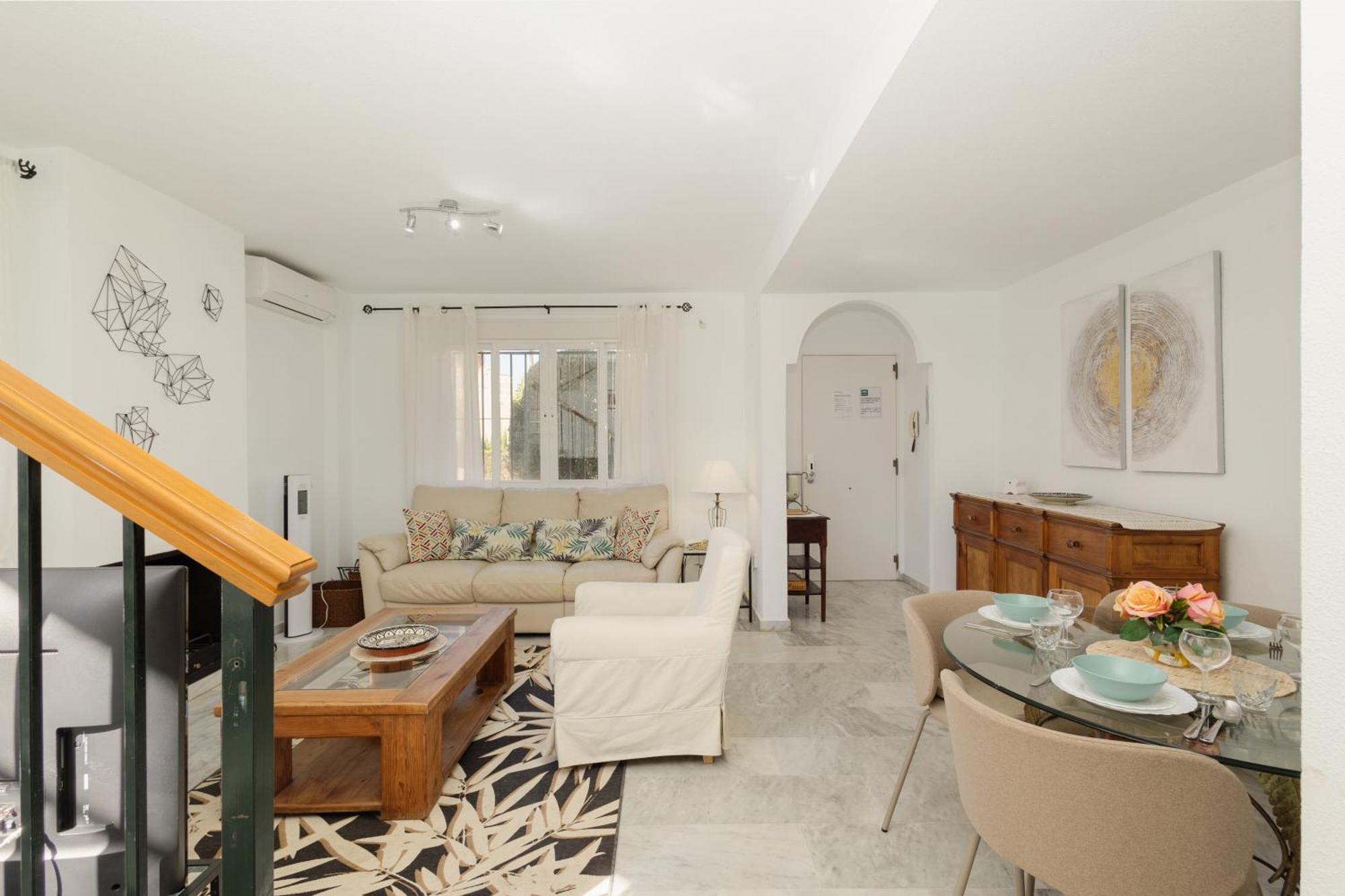 Beautiful Townhouse Walking Distance To The Beach In Costabella, Marbella Eksteriør billede