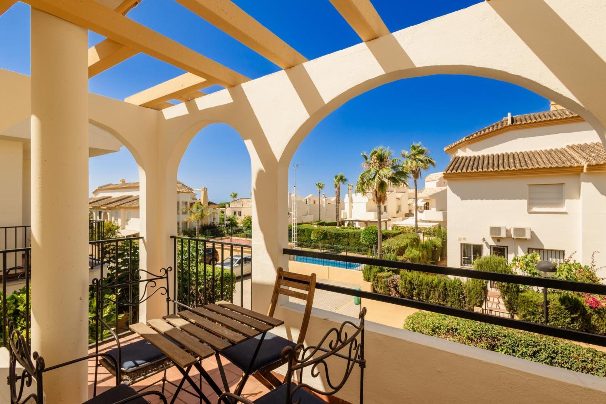 Beautiful Townhouse Walking Distance To The Beach In Costabella, Marbella Eksteriør billede